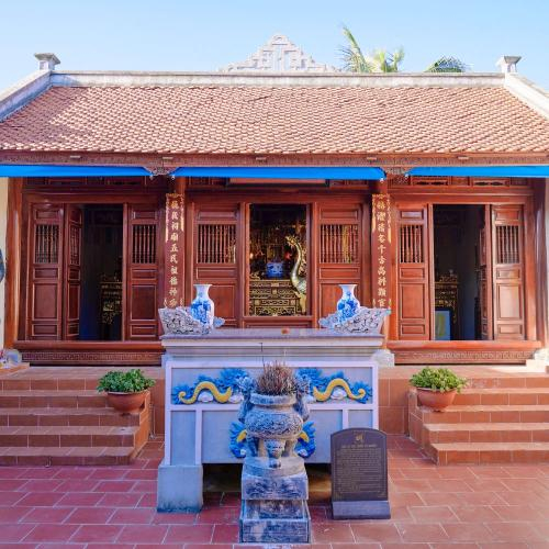 Đền Thờ Hồ Sỹ Dương: Nơi Tôn Vinh Danh Nhân Lê Trung Hưng và Kiến Trúc Đền Thờ Cổ Nghệ An