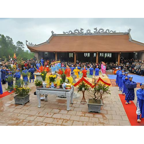 I. Đền thờ Nguyên Tổ họ Hồ Việt Nam: Linh thiêng giữa non nước