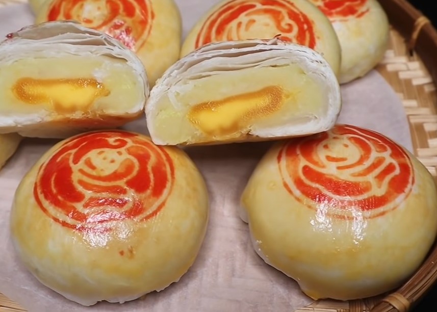 Bánh pía sầu riêng - biểu tượng của hương vị miền Tây