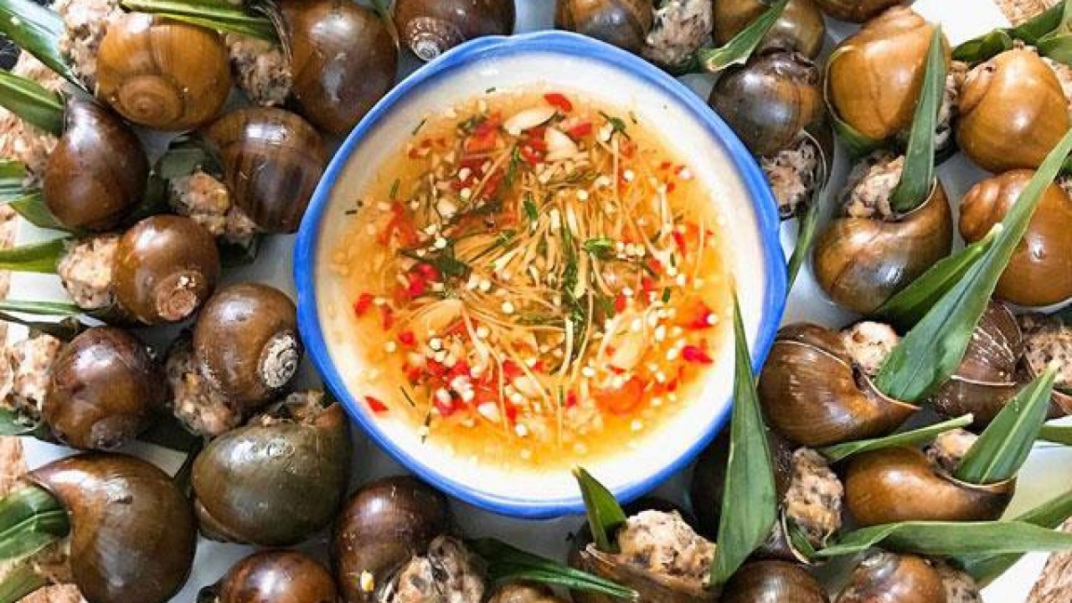 Ký ức bếp cà ràng và chén nước mắm gừng thần thánh