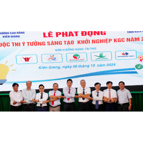 Ký kết thoả thuận giữa nhà trường và doanh nghiệp