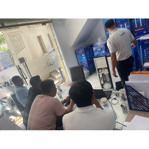 Không khí học tập nghiêm túc và tràn đầy năng lượng