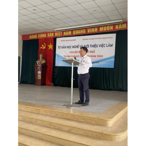 Giới Thiệu Việc Làm Và Tư Vấn Học Nghề Cho Bộ Đội Xuất Ngũ