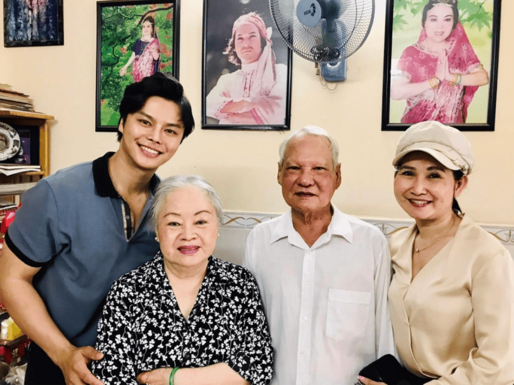 Hạnh phúc giản dị bên người bạn đời