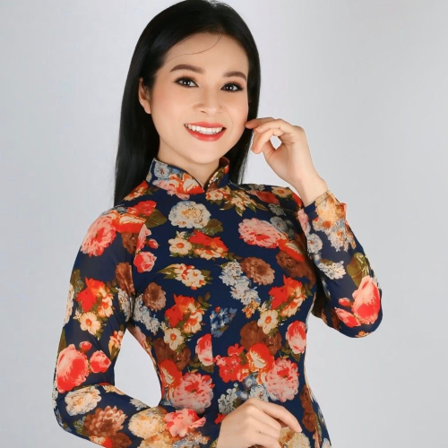 Nghệ Sĩ Ưu Tú - Lê Hồng Thắm