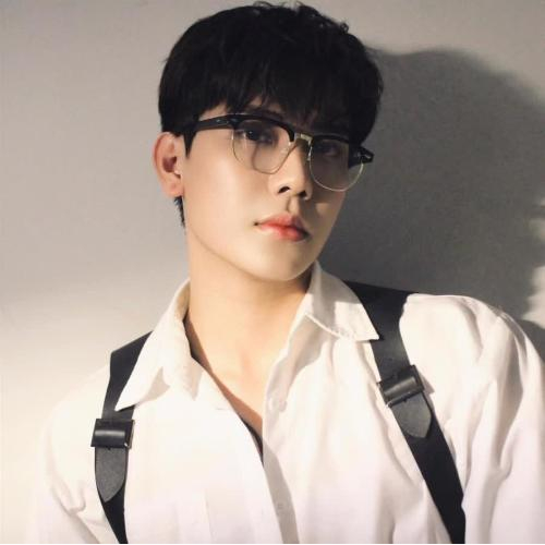 Ca Sĩ - Phạm Anh Tuấn