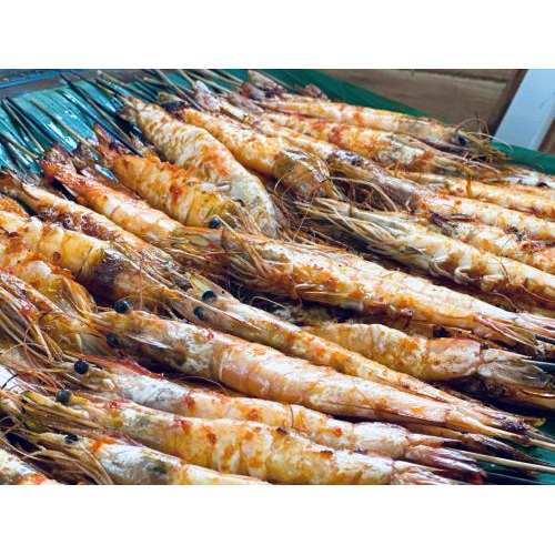 Buffet mang đậm bản sắc ẩm thực địa phương độc đáo