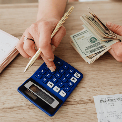 Cửa Hàng Kinh Doanh Tại Chỗ Có Cần Máy POS Không?