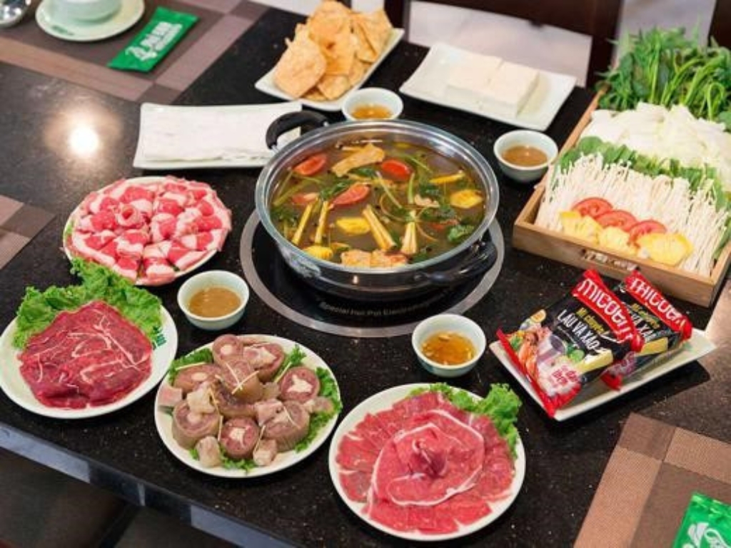 2. Lẩu đuôi bò