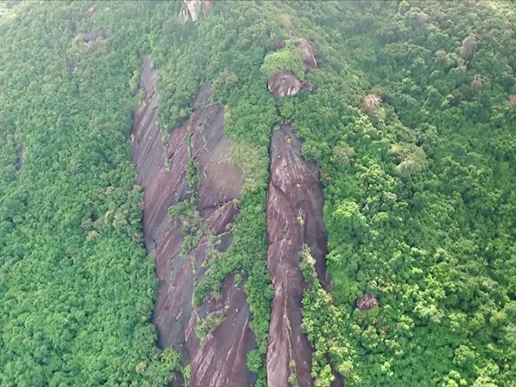 Truyền thuyết và Nguồn gốc Tên gọi Ma Thiên Lãnh