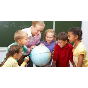 Buổi 2: UNIT 1-MY LITTLE CLASSROOM, Lesson 2 - At school