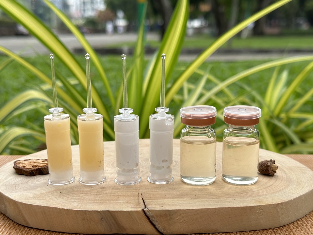 2. Essence kem mặt V-Line LC