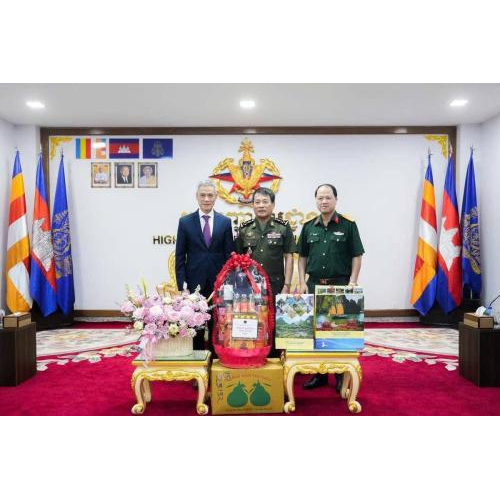 Đại Sứ Việt Nam Tại Campuchia Nguyễn Minh Vũ Chúc Tết Lãnh Đạo Cấp Cao Quân Đội Campuchia