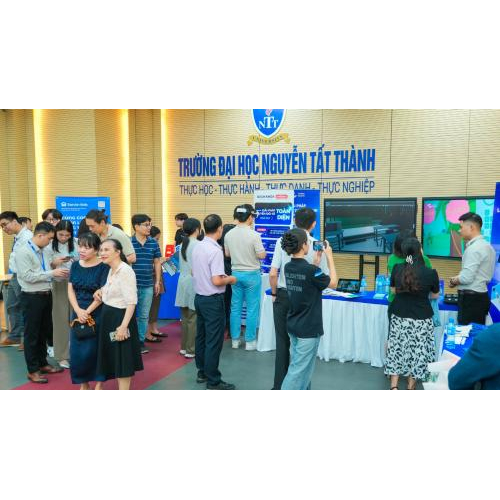 Quy mô sự kiện và chuỗi hoạt động học thuật – trải nghiệm đa chiều