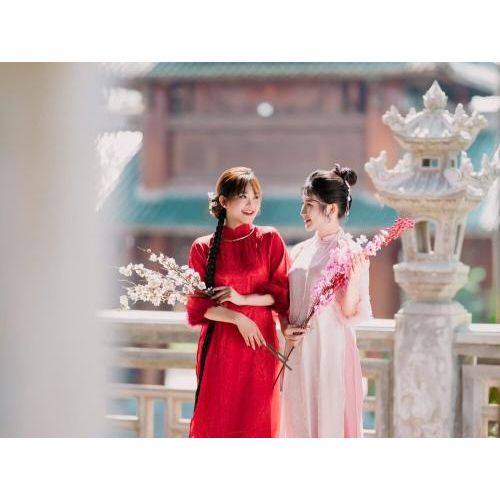 Hóa thân thành nàng "thơ" trong từng khung hình