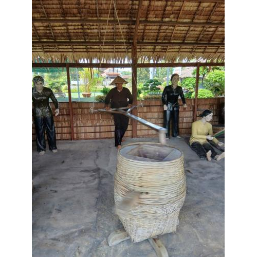 Một Ngày Làm Nông Dân Của Du Khách Tại Khu Du Lịch Văn Hoá Phương Nam