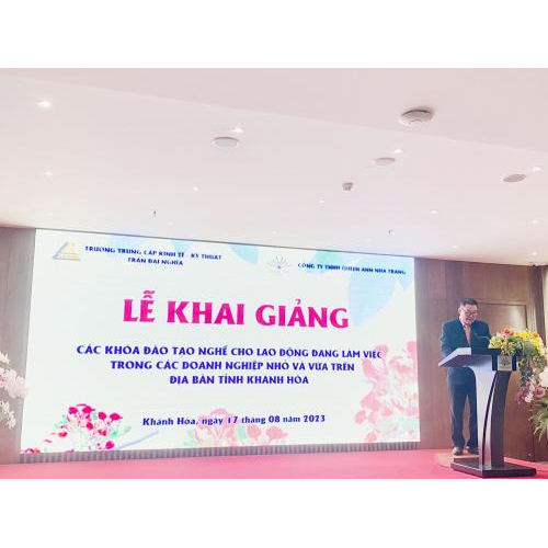 Khai Giảng Lớp Đào Tạo Nghề Cho Lao động Doanh Nghiệp Queen Ann