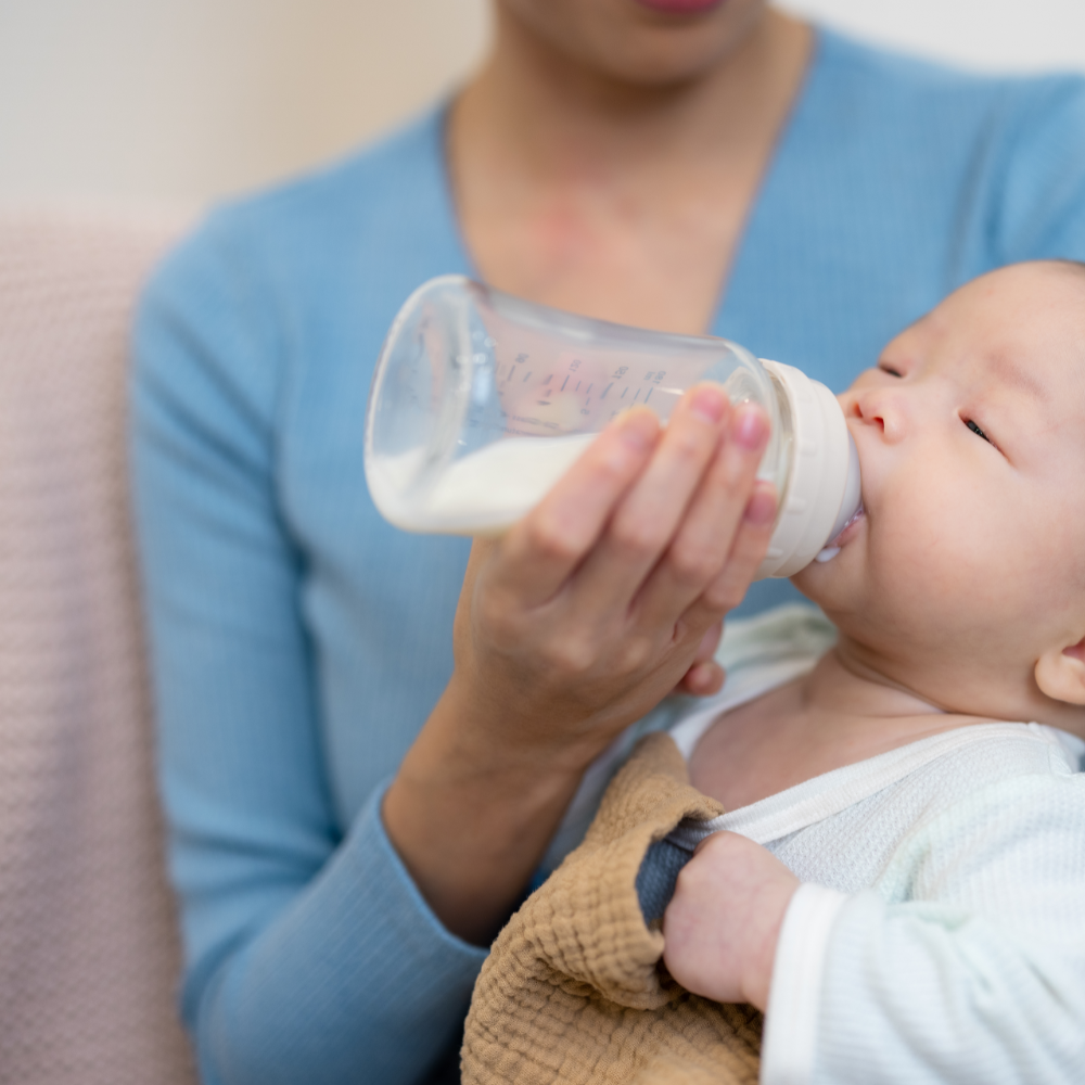 Vì Sao Sữa Bột Là Giải Pháp Tốt Khi Mẹ Ít Sữa
