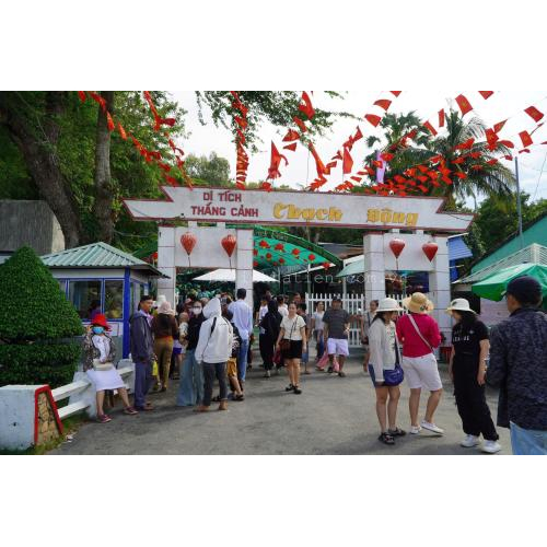 Dịp Lễ Quốc Khánh 2/9: Hà Tiên Đón Gần 46.000 Lượt Khách Đến Tham Quan