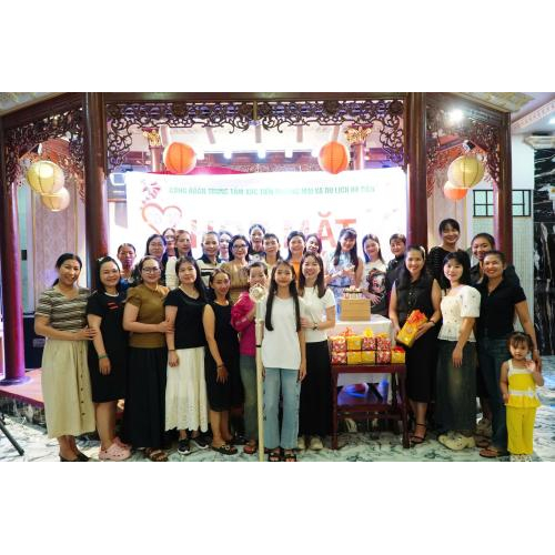 Trung tâm Xúc tiến Thương mại và Du lịch Hà Tiên: Hành trình ý nghĩa nhân dịp 20/10 tại Long Xuyên - Châu Đốc