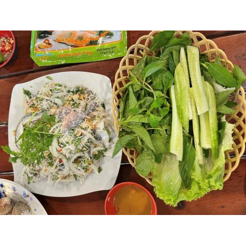 Thực đơn đa dạng, hương vị đậm đà